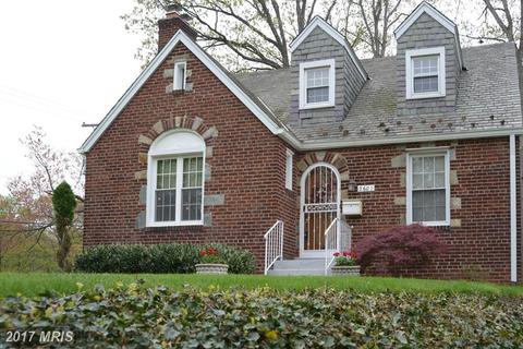3138 Westover Dr SE