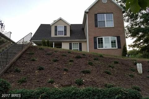 3138 Westover Dr SE