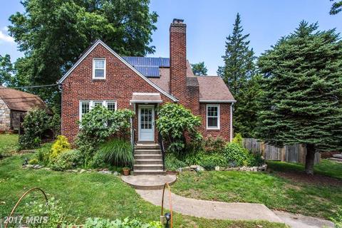 3138 Westover Dr SE