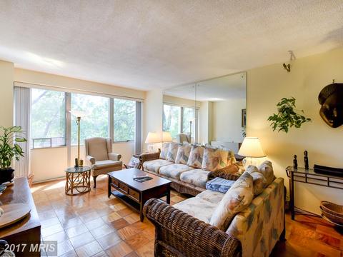 1311 Delaware Ave SW #S334