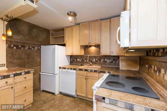 1311 Delaware Ave SW #S334