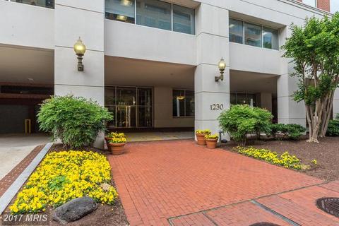 3 Washington Cir NW #102