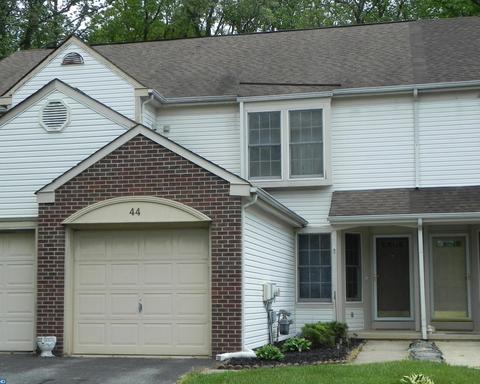 1015 San Remo Ct