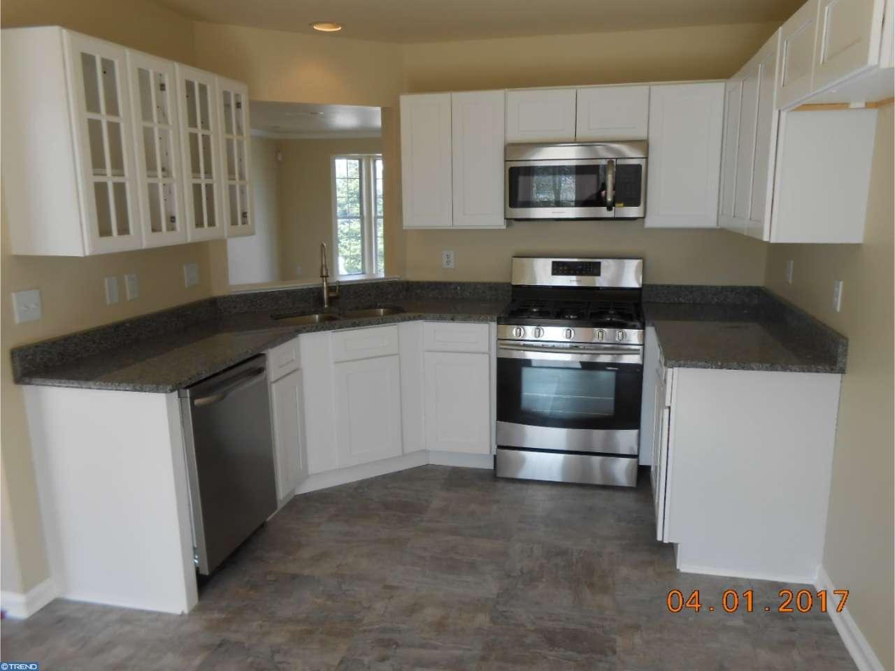 36 Lisa Dr