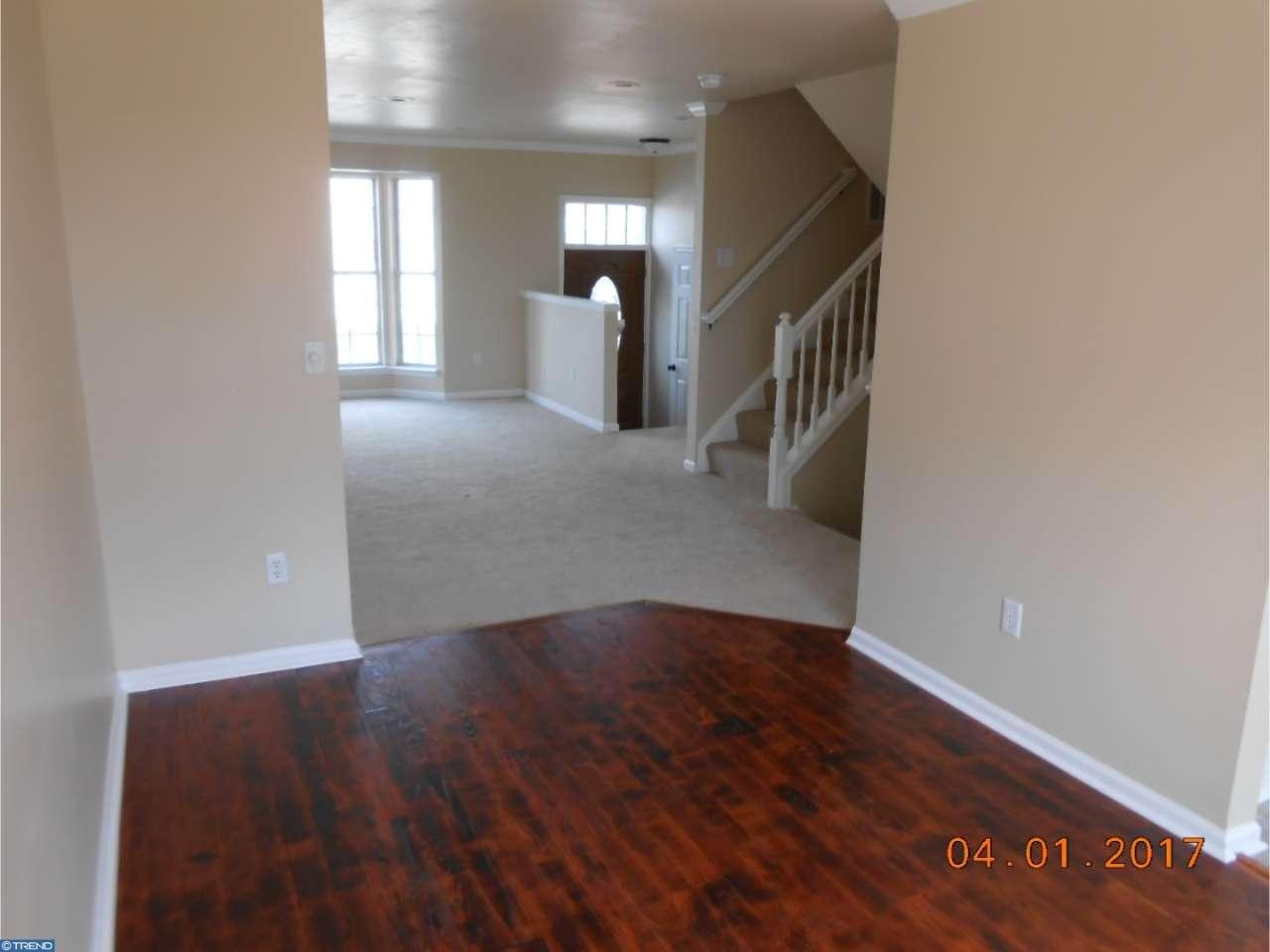 36 Lisa Dr