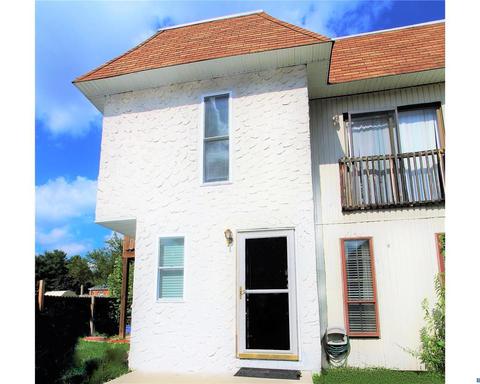 201 Regina Ct