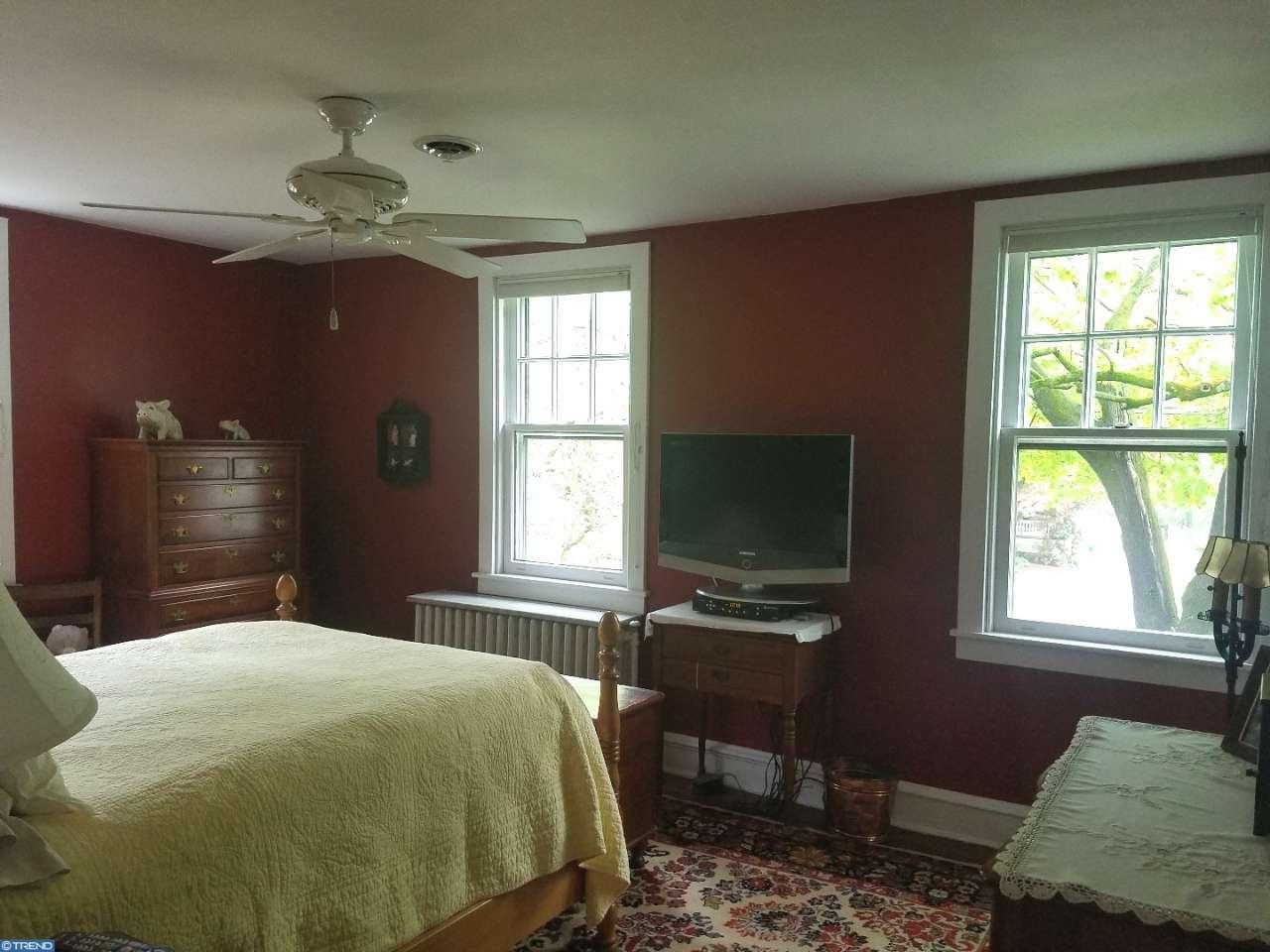 30 Tall Oaks Dr