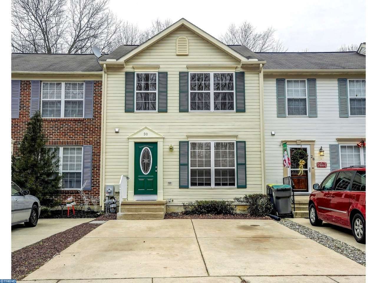 827 Broadfield Dr