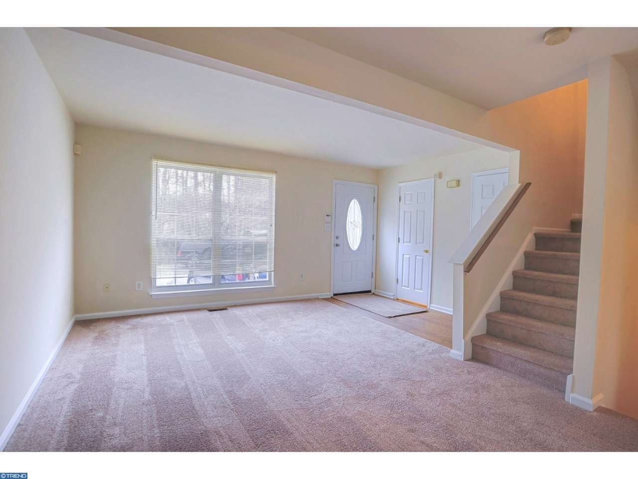 827 Broadfield Dr