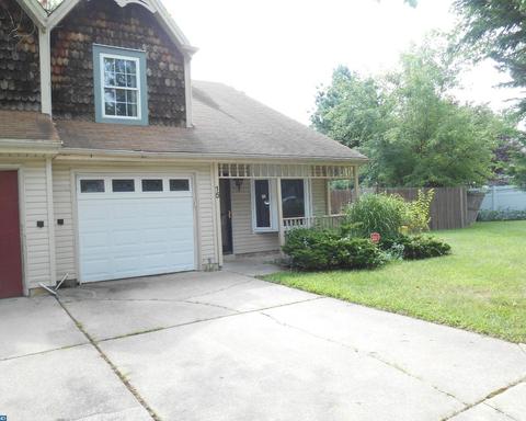 30 Holly Dr