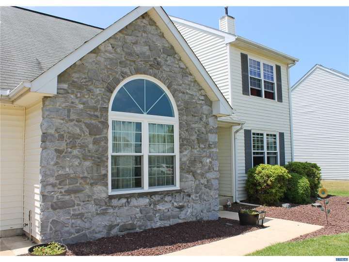 For Sale: 908 Gilder Dr New Castle, DE 19720