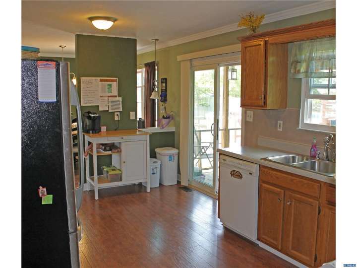 For Sale: 908 Gilder Dr New Castle, DE 19720
