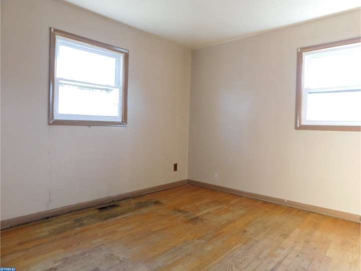 23 E Balbach Ave