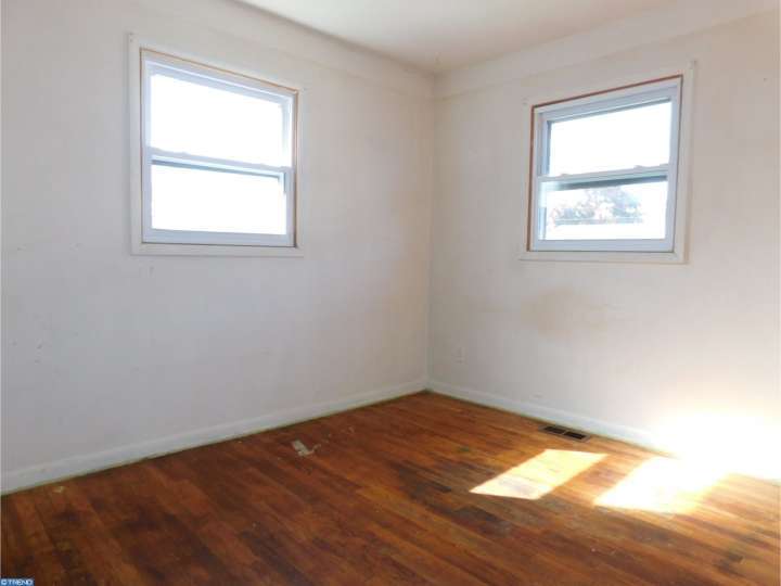 23 E Balbach Ave