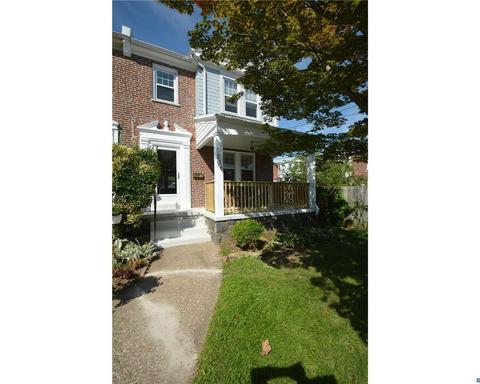 607 W 27th St