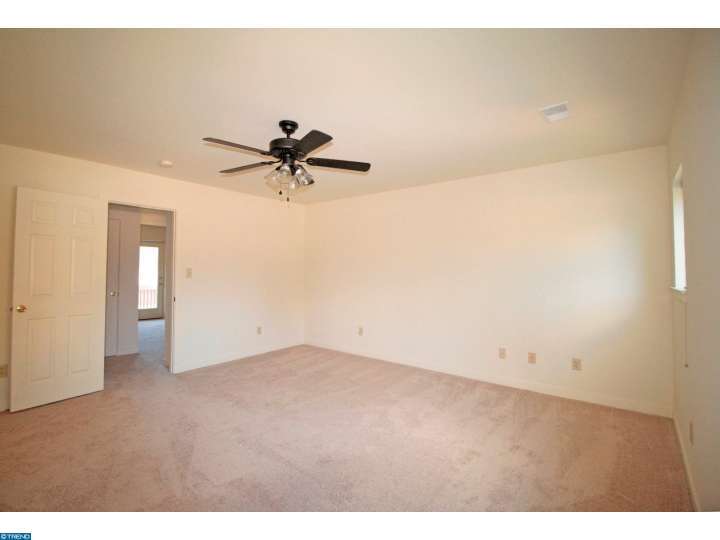 7403 Pleasant Ct
