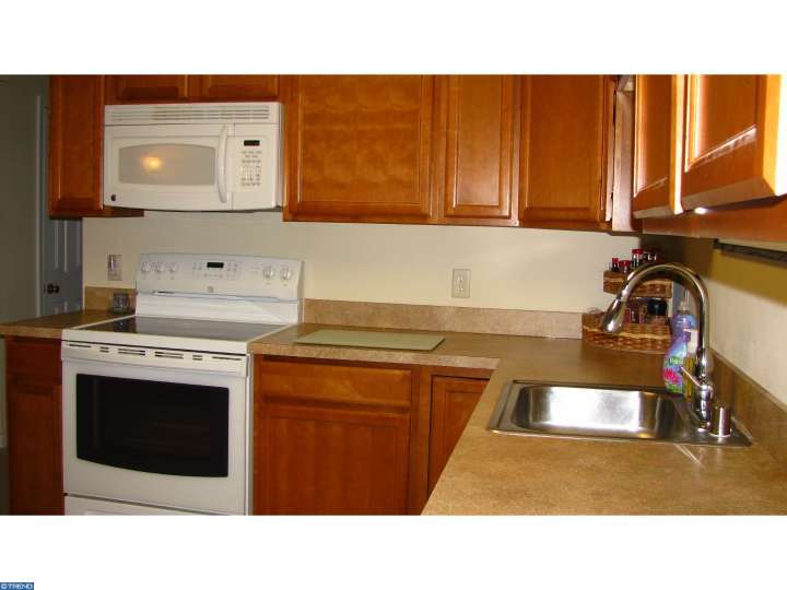 For Sale: 1512 Hickory Rd Wilmington, DE 19805