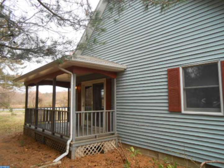 902 Irish Hill Rd