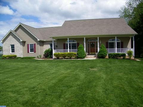 41 Lorraine Dr