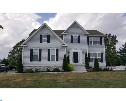 41 Lorraine Dr
