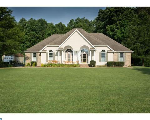 41 Lorraine Dr