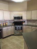 1948 Woodlake Dr
