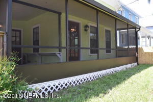 70 Weeden St