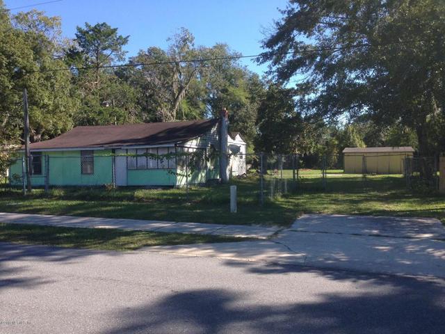 1055 Melson Ave