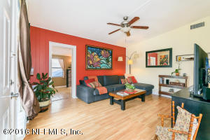 6033 Mizzell Dr, Jacksonville FL 32205
