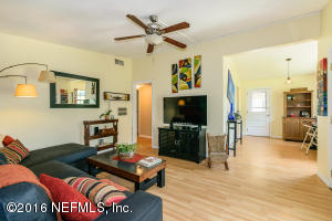 6033 Mizzell Dr, Jacksonville FL 32205