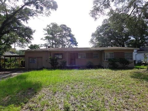 527 Estes Rd
