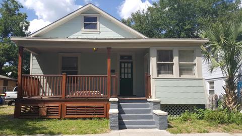 527 Estes Rd