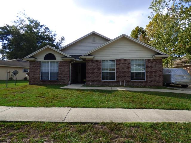 1662 Spring Branch Dr E