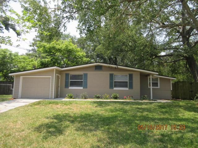1662 Spring Branch Dr E