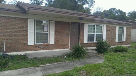 1913 Delaroche Dr W