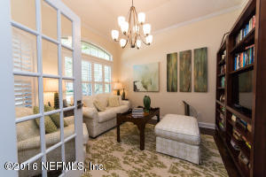 4058 Mizner Cir S