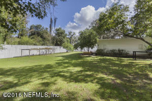 11450 Inez Dr