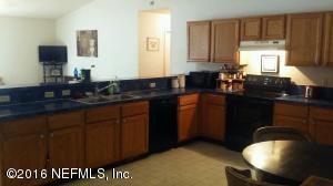 1519 Marble Lake Dr, Jacksonville FL 32221