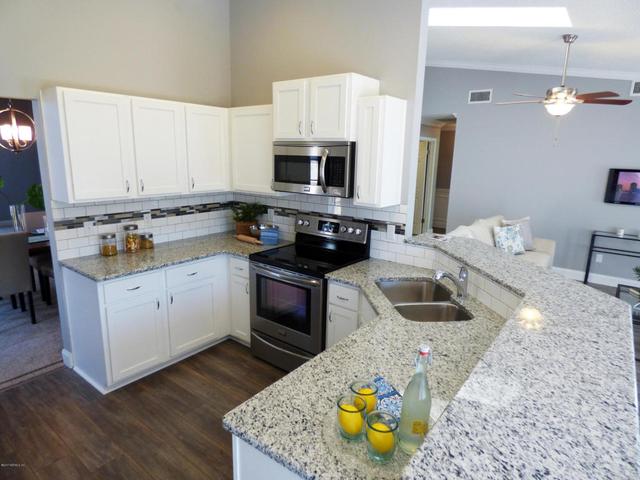 79 Naugatuck Dr