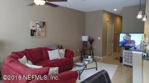 9436 High Meadow Ln