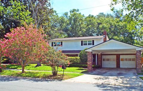 8089 Triumph Ln S