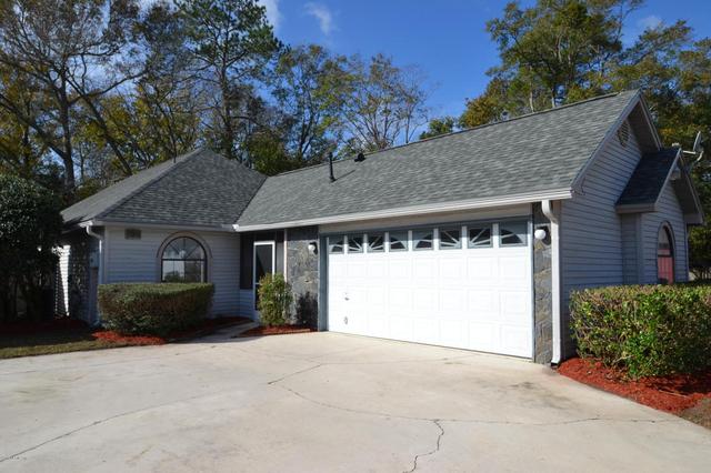 2918 Lantana Lakes Dr W