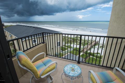 2317 Costa Verde Blvd #202
