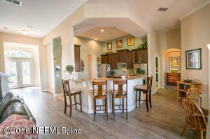 104 E Berkswell Dr