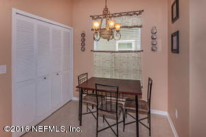 128 N Aberdeenshire Dr