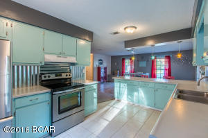 321 Fairway Blvd