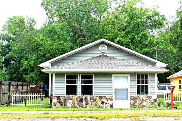 235 W Live Oak Ave