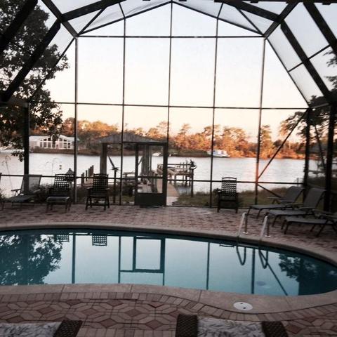 2452 Bungalo Ln