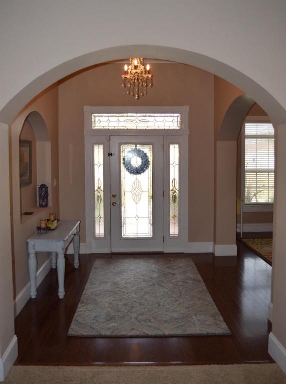 6118 Burbank Ct