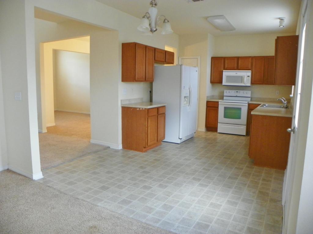 414 Peoria Blvd